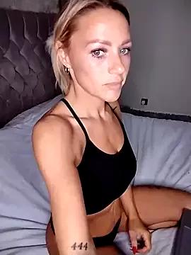 Bellarose_xx on StripChat 