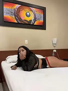 BelleXBeast on StripChat 