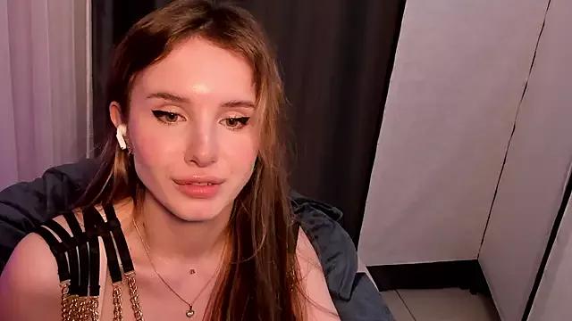 Betty_June on StripChat 