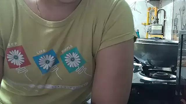 bhabhisexxy_880 on StripChat 
