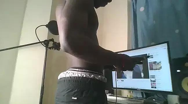 Bigbryson11 on StripChat 