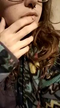 Blulilla69 on StripChat 