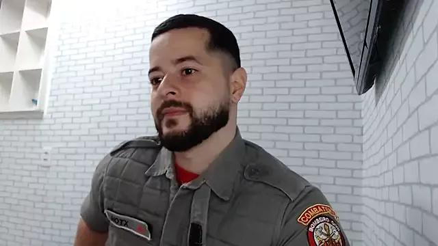 BombeiroHotx on StripChat 