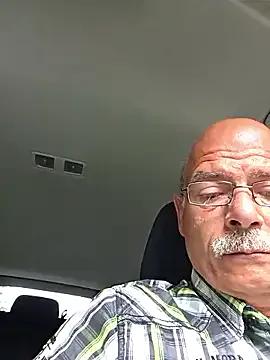 bottomhairy on StripChat 