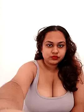 bumblebeegirl on StripChat 
