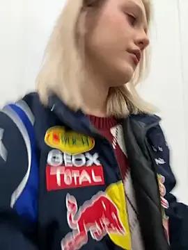 CaitlinSugar's avatar
