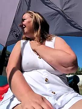Canadian_BBW on StripChat 