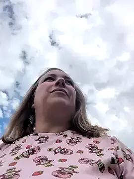 Canadian_BBW — Bottoms off- pussy in your face
