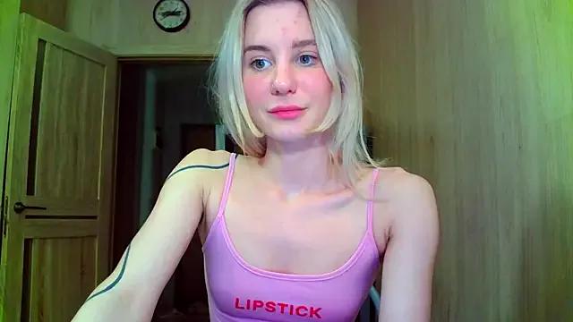 Caramel_piegirl on StripChat 