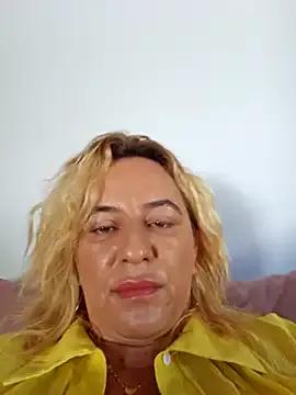 CarrieLoveX on StripChat 