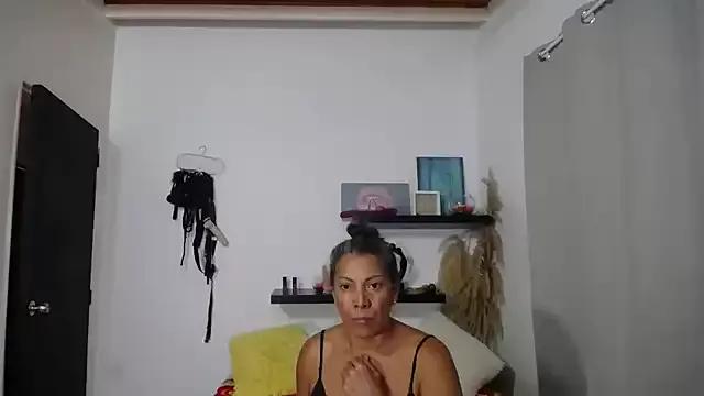 Carry_Big on StripChat 