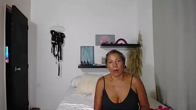 Carry_Big on StripChat 