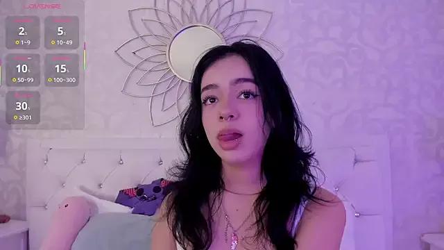 Cassie66_ on StripChat 