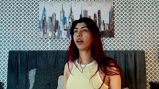 Cassie_bloom on StripChat 