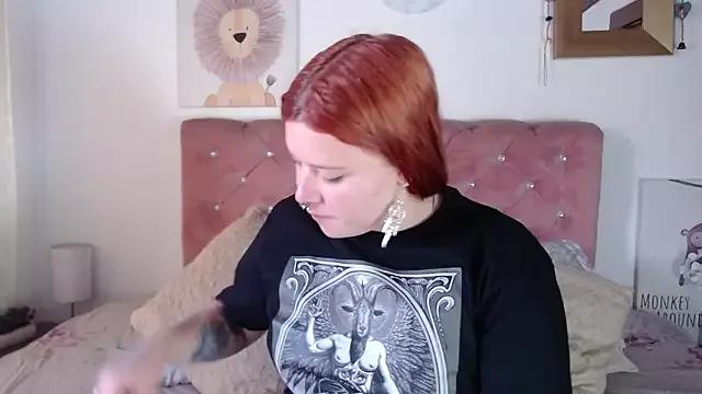 CelessteRedds on StripChat 
