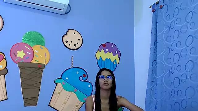 celesteskinny18 on StripChat 