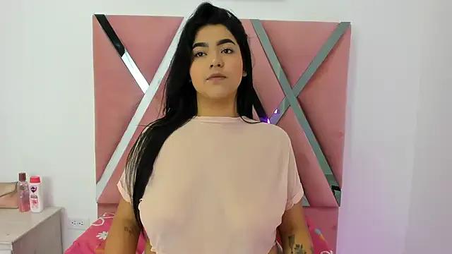 charlotterichardss on StripChat