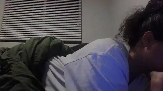 cinnaminnie on StripChat 