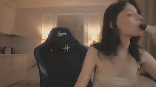 claire_bennett on StripChat
