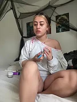 cocoloveee on StripChat 