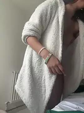 cocoloveee on StripChat 