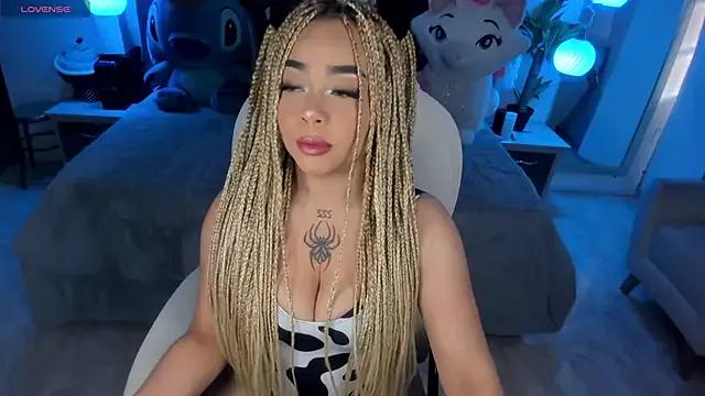 conny__curly on StripChat 