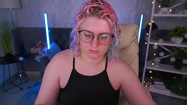 CoolTatis on StripChat 