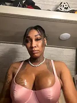 CUMQUEEN-XXX69 — Suck and spit on tits (.)(.)