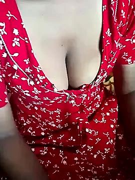 cutesmile87 on StripChat