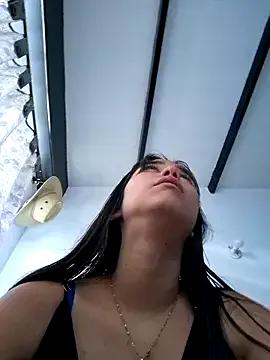 Dannae_03 on StripChat 