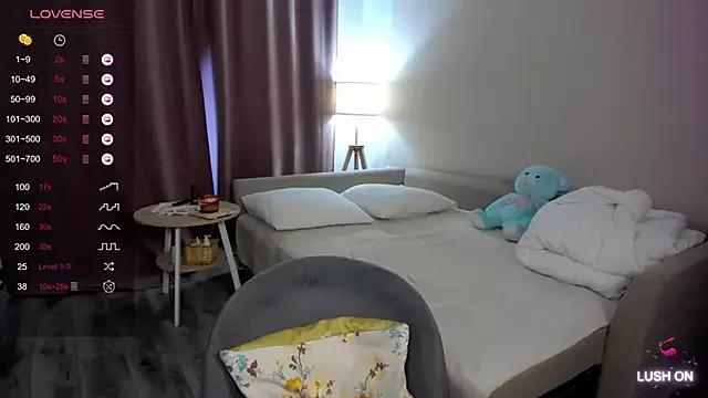 DannaEvan on StripChat 