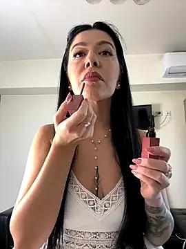 denise_k on StripChat