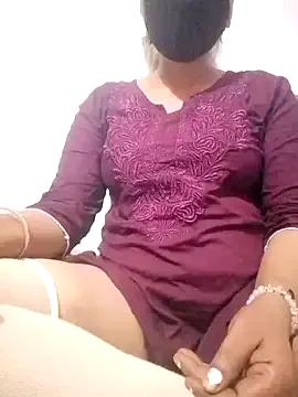 Dil-Se-Dellhi on StripChat