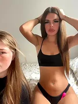 DirtyDaisy25 — Gf eats me out + gift for LT