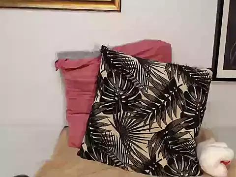 DollErotica69 on StripChat 