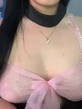 Donna11 on StripChat 