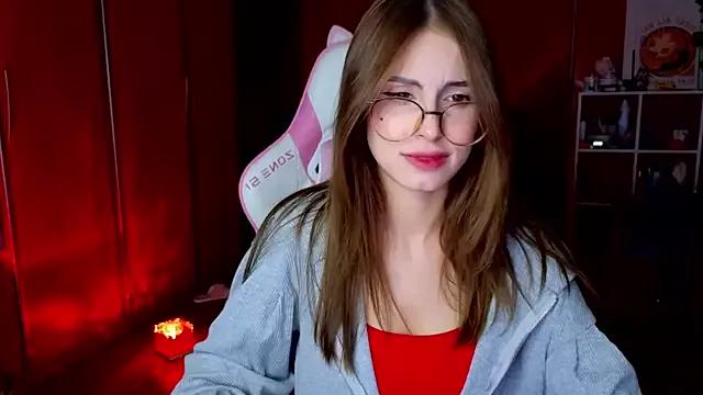 EdelineMaher on StripChat 
