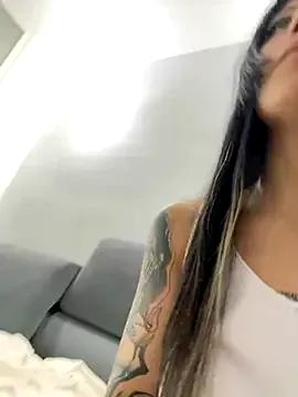 EemaHaruki on StripChat 