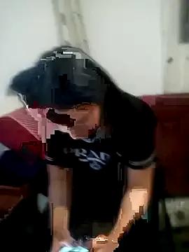 Effyvice13 on StripChat 