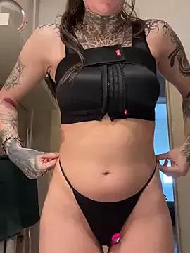Elenascrib on StripChat 