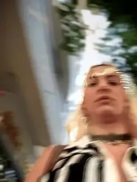 Ella_Charm on StripChat 