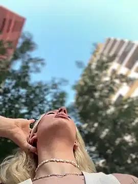 Ella_Charm on StripChat 