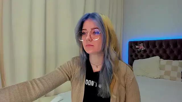 Ella_Mayers on StripChat 