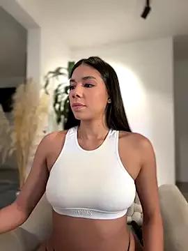 EllaSanz_ on StripChat 
