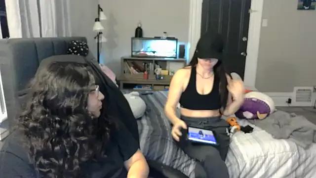 Elliewgfs on StripChat 