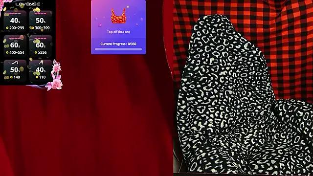 ElliMoor on StripChat 
