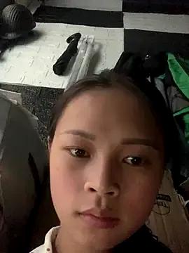 Em-Tho07 on StripChat