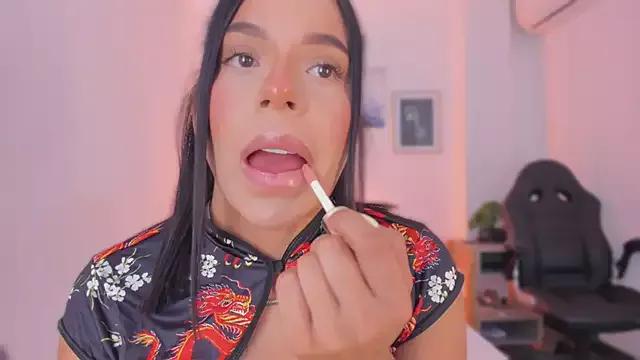 emelie_89 on StripChat 