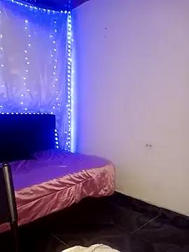 emily_sweet13 on StripChat