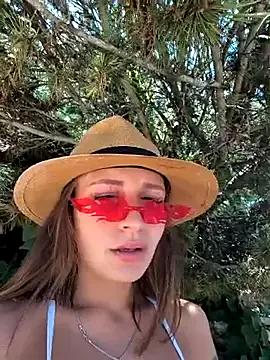 emma4xxx on StripChat 
